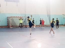 ومعظم ملاعب كرة السلة مصنوعة من الخشب. Ø¨Ø¹Ø¯ Ø¥Ù†Ø¬Ø§Ø² ÙƒØ£Ø³ Ø§Ù„Ø¹Ø§Ù„Ù… Ù„ÙØ±ÙŠÙ‚ Ø§Ù„ÙŠØ¯ Ù…Ù„Ø§Ø¹Ø¨ ÙƒØ±Ø© Ø§Ù„ÙŠØ¯ Ø¨Ø§Ù„Ù…Ø­Ø§ÙØ¸Ø§Øª ÙƒÙ†ÙˆØ² ØªÙ†ØªØ¸Ø± Ø§Ù„Ø¯Ø¹Ù… Ù„ØªØªØ£Ù„Ù‚ Ø§Ù„Ø´Ø¨Ø§Ø¨ ÙˆØ§Ù„Ø±ÙŠØ§Ø¶Ø© ØªÙ†ÙØ° Ø§Ù„Ù…Ø´Ø±ÙˆØ¹ Ø§Ù„Ù‚ÙˆÙ…Ù‰ Ù„Ù„Ù…ÙˆÙ‡ÙˆØ¨ÙŠÙ† ÙˆØ§Ù„Ø¹Ù…Ø§Ù„Ù‚Ø© Ø§Ù„Ø¥Ø³Ù…Ø§Ø¹ÙŠÙ„ÙŠØ© ØªØ¬Ù‡Ø² 9 Ù…Ù„Ø§Ø¹Ø¨ Ø¬Ø¯ÙŠØ¯Ø© Ù„ÙƒØ±Ø© Ø§Ù„ÙŠØ¯ ÙˆØªØ³ØªØ¹Ø¯ Ù„ØªØ·ÙˆÙŠØ± 3 Ø£Ø®Ø±Ù‰