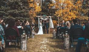 Auf der ganzen welt werden hochzeiten ausgiebig und oft auch. Alles Wissenswerte Rund Um Die Freie Trauung Weddix