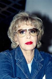 Elenco de la serie de Silvia Pinal