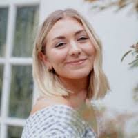 Jaime Arthur's Instagram, Twitter & Facebook