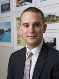 Darren Curtis's Instagram, Twitter & Facebook