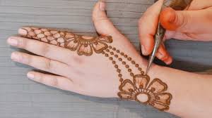Stylish New Mehndi Design For Hands Easy Floral Mehndi Designs Simple Mehndi D In 2020 Back Hand Mehndi Designs Mehndi Designs For Beginners Stylish Mehndi Designs