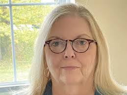 Michelle Satchell's Instagram, Twitter & Facebook