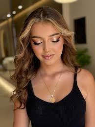 📢 Perfitoni Nga #SUPEROfertat e Jashtezakonshme te Ketij Muaji ne #ELLE !  Ky muaj eshte i vecante sepse kemi pergatitur zbritje te medha ne trajtimin  me te kerkuar tek ne: ✓ Epilimin