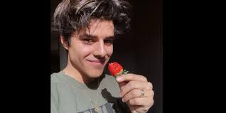 Amici, Michele Merlo "Mike Bird" è in gravi condizioni: colpito da una  leucemia fulminante