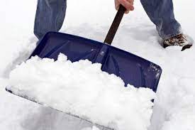 35 Cold Weather Hacks To Keep You Safe And Cozy This Winter Cold Weather Hacks Winter Hacks Winter Safety