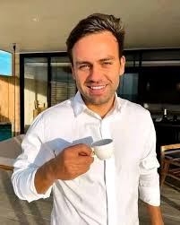 looking for a serious relationship i am live in Germany 💓💖❤