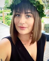 Nu kan vi äntligen berätta för er att Caroline kommer börja hos oss den  1/9. Caroline är nagelterapeut och frisör som har har jobbat många år på en  salong i malmö. Från