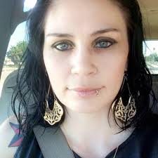 Dee's house cleaning service