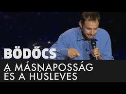 Egy zalai kis faluban, búcsúszentlászlón töltötte gyermekkorát. Bodocs Tibor