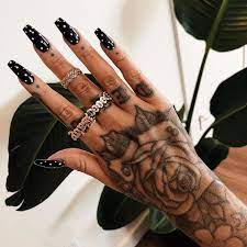 15 Edgy And Dramatic Black Nails Ideas Black Nails Ideas Black Nails Grunge Nails