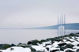 A joint creative and financed production between sweden's sveriges television and denmark's danmarks radio, it has been shown in more than 100 countries. Die Brucke Transit In Den Tod Visit Skane