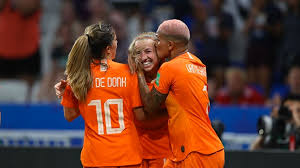 E l entrenador de la selección nacional de estados unidos femenina, vlatko andonovski, anunció la convocatoria de las 23 jugadoras que harán el viaje a europa para los partidos que disputarán en la próxima fecha fifa ante suecia y francia. Holanda 1 0 Suecia Semifinal Copa Del Mundo Femenina 2019 Futbol Total