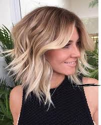 Wie Bei Allem Anderen Hat Es Jedes Jahr Viele Veranderungen Im Haar Gegeben Allem Anderen Gegeben Tagli Di Capelli Capelli Capelli Medio Lunghi Biondi