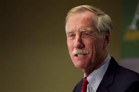 Democrats ask King to choose their side