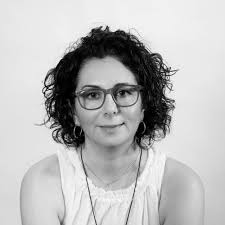 Ilana Fishman's Instagram, Twitter & Facebook