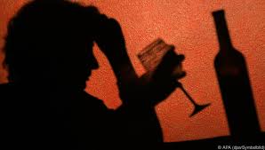 Eine solche feier dieser größenordnung in der am 5. Sillschlucht Razzia Wegen Partys Alkohol Und Drogenmissbrauch Unsertirol24
