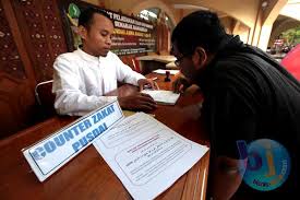Ketua pegawai eksekutif lznk, syeikh. Aher Pimpin Para Pejabat Gedung Sate Bayar Zakat