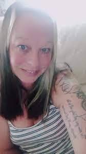 Lisa Harton's Instagram, Twitter & Facebook