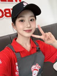 📸] #워크돌 ᵎᵎ ⊙ ⊙ ( ⤙ )づ🍕જ⁀🧀🥤 🐻‍❄ https://youtu.be/0CnEduDB6VI #NMIXX  #엔믹스 #해원 #HAEWON