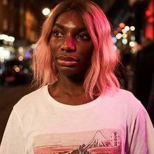 Luiza Barros's Profile