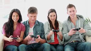 Gamers everywhere, we're ranking the most popular mobile games in 2020. Best 28 Online Games To Play With Friends In 2020 Free
