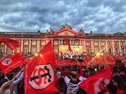 Le stade rochelais fête les rugby folies. 50 Idees De Terre De Rugby We Love Rugby En 2021 Rugby Stade Toulousain Toulouse Tourisme