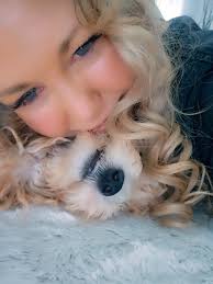 Aimee Pires (@aimeepires23)