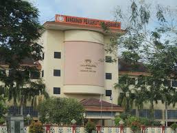 55, jalan kebun sultan, seksyen 27, 15300 kota bharu, kelantan, malaysia. List Of Buildings Building Lindungan