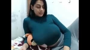 Horny Dhabi Milf - XNXX.COM