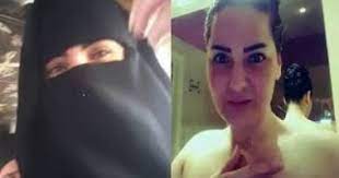 أثارتْ الفنانة الاستعراضية المصرية، سما المصري، جدلًا على السوشال ميديا، بسبب تصريحاتها عن الفتيات المحجّبات، خلال استضافتها مع الإعلامية الكويتية، مي العيدان، إذْ أكّدتْ، أنّ الرّاقصة قد تكون أفضل من أيّ سيّدة. Ø§Ù†Ù‡ÙŠØ§Ø± Ø³Ù…Ø§ Ø§Ù„Ù…ØµØ±Ù‰ Ø¨Ø¹Ø¯ Ø­Ø¨Ø³Ù‡Ø§ 3 Ø³Ù†ÙˆØ§Øª Ù„ØªØ­Ø±ÙŠØ¶Ù‡Ø§ Ø¹Ù„Ù‰ Ø§Ù„ÙØ³Ù‚ ÙˆØªØ±Ø¯Ø¯ Ù…Ø¹Ù…Ù„ØªØ´ Ø­Ø§Ø¬Ø© Ø§Ù„ÙŠÙˆÙ… Ø§Ù„Ø³Ø§Ø¨Ø¹