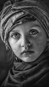 Artist: Daniel Firman (Francia, 1966) "Caroline", 2014 resina, abiti Roma  Palazzo Bonaparte Mostra "Sembra vero!" [foto mia, giugno 2023]