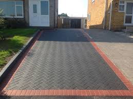 Block Paving Is Not Only Beautiful But Is Incredibly Practical And Durable We Use Materials That Are Spec Modern Driveway Patio Pavers Design Driveway Design