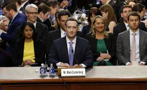 Facebook founder mark zuckerberg has returned to harvard university under rainy skies to give a graduation speech and receive an honorary degree. Facebook Skandal Das Zuckerberg Tribunal