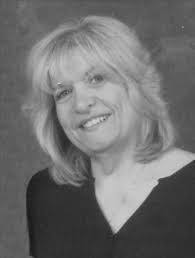 Mary Bowen's Instagram, Twitter & Facebook