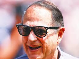 White Sox owner Jerry Reinsdorf reportedly 'open to selling' team