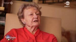 De tout ♥ avec Eric Emmanuel Schmitt, Florence et leurs proches, réunis en  ce moment en l'église de Sainte-Foy-lès-Lyon pour rendre un dernier hommage  à leur maman Jeannine., Un seul regret, cher ...