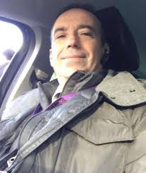 Where to find an online English-speaking worship group for weekly Bible  study?