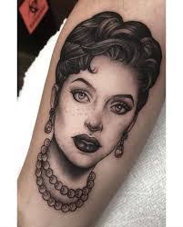 Alisha Gory's Instagram, Twitter & Facebook