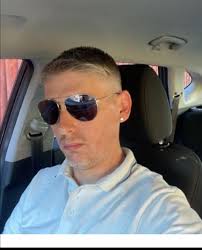 Be careful of a man name Rob Clark he runs a scam