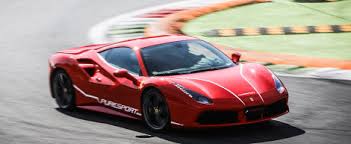Componi quella che preferisci utilizzando i filtri per scegliere l'autodromo, la vettura, e la fascia di prezzo a te più graditi. Guida Una Ferrari Diventa Un Vero Pilota Per Un Giorno Puresport