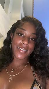 Shameka Gooch's Instagram, Twitter & Facebook