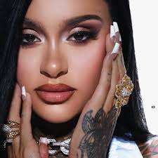 Ayee!! I wrote, produced and composed a song for my ladies who been through  a rough heartbreak. Song out now search Ishmael Aunnow "Hurt Me"