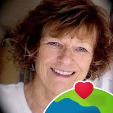 Why do people rush to the aisle when the plane lands?