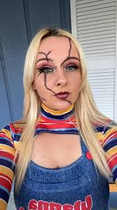 Michelle Mraz's Instagram, Twitter & Facebook