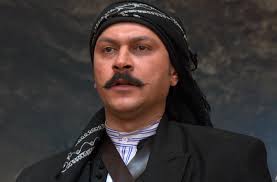 «آثرت الفنانة سلاف فواخرجي الاعتذار عن عدم المشاركة في الجزء التاسع من (باب الحارة)، الذي كان من المقرر أن تكون بطلةً رئيسية لأحداثه، بعدما حلّت ضيفةً على ثامن أجزائه. Ø¹ÙƒÙŠØ¯ Ø¨Ø§Ø¨ Ø§Ù„Ø­Ø§Ø±Ø© ÙŠØ¹ÙˆØ¯ Ø¨Ø±ÙÙ‚Ø© Ø³Ù„Ø§Ù ÙÙˆØ§Ø®Ø±Ø¬ÙŠ ÙˆÙŠÙˆØ³Ù Ø§Ù„Ø®Ø§Ù„ Ù…Ø¬Ù„Ø© Ø³ÙŠØ¯ØªÙŠ