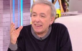 • δεν μετανοιωνω ανδρεασ μικρουτσικοσ 3:15. O Andreas Mikroytsikos Sto Nosokomeio Ektaktws