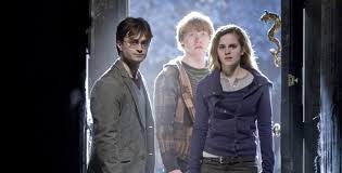 Drama résumé de les enfants maudits : Harry Potter Une Nouvelle Trilogie Dans Les Tuyaux