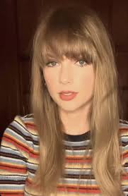 Anyone know what lipstick Taylor might be wearing in this photo? :  r/MakeupAddiction