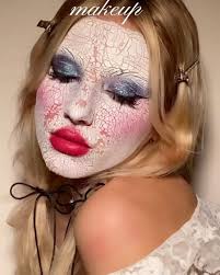 1 or 2? Save, Share & Comment Follow @beauty.goalie & @beauty.sake for  more. . . Credit @zaraa.zechinelli @charlotteroberts ➖➖➖➖➖➖➖➖  #underratedmakeup #undiscoveredmakeupartist #makeupfeatures #muafeature  #beauty #beautytutorial #beautify ...